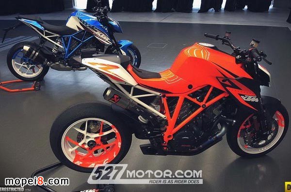 KTM 1290 Super Duke RĦ܇n