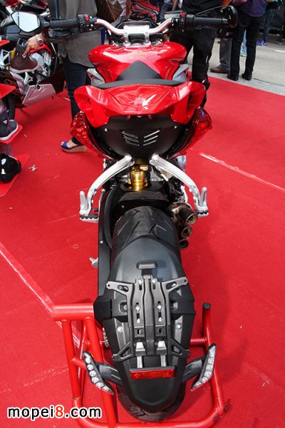 MV AGUSTA RIVALE 800