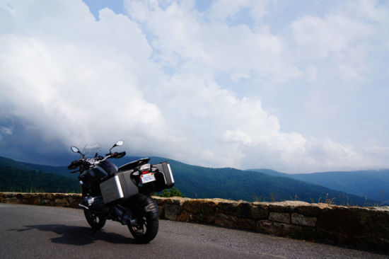 RðU(xin)܇2014BMW R1200GSĦ܇u(png)y(c)